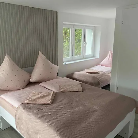 ホームステイ Swierkowa *