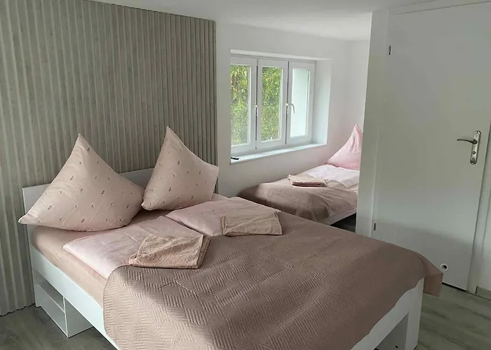 ホームステイ Swierkowa *