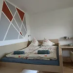 Swierkowa Проживання в сім'ї *